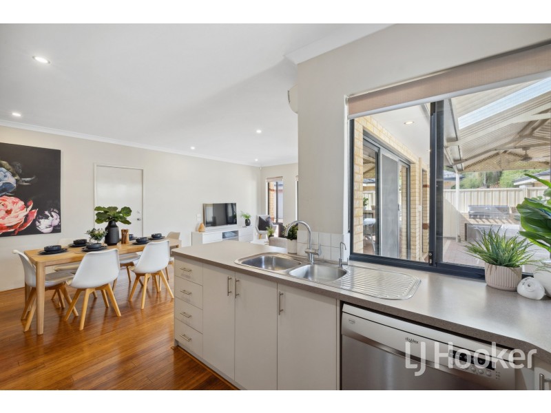 4/82 Queen Street, Bentley WA 6102