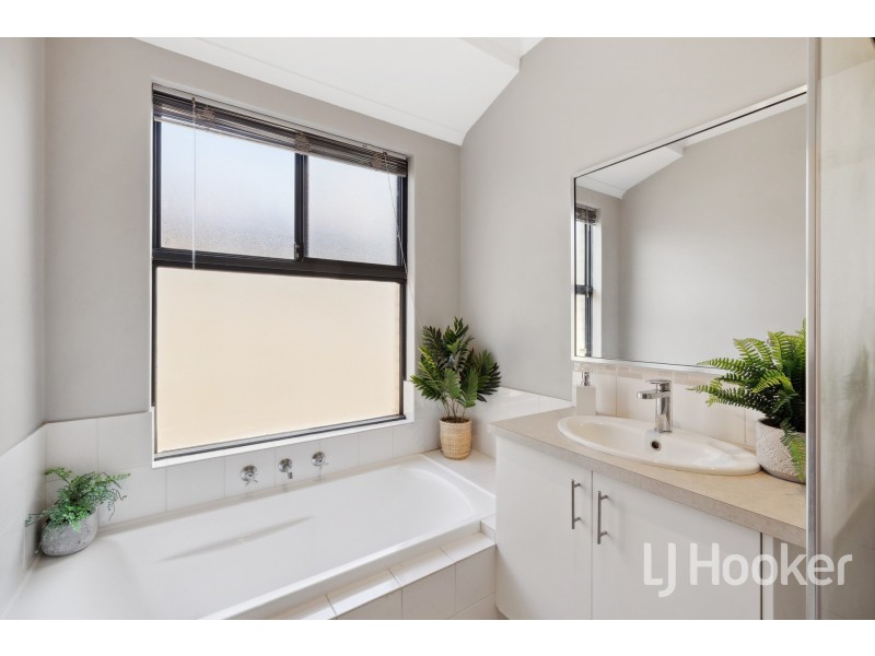 4/82 Queen Street, Bentley WA 6102