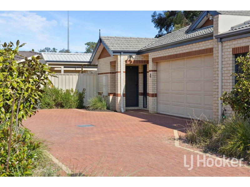 4/82 Queen Street, Bentley WA 6102