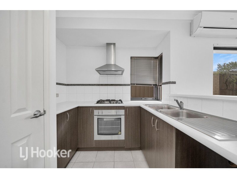6/7 Stockman Way, Cannington WA 6107