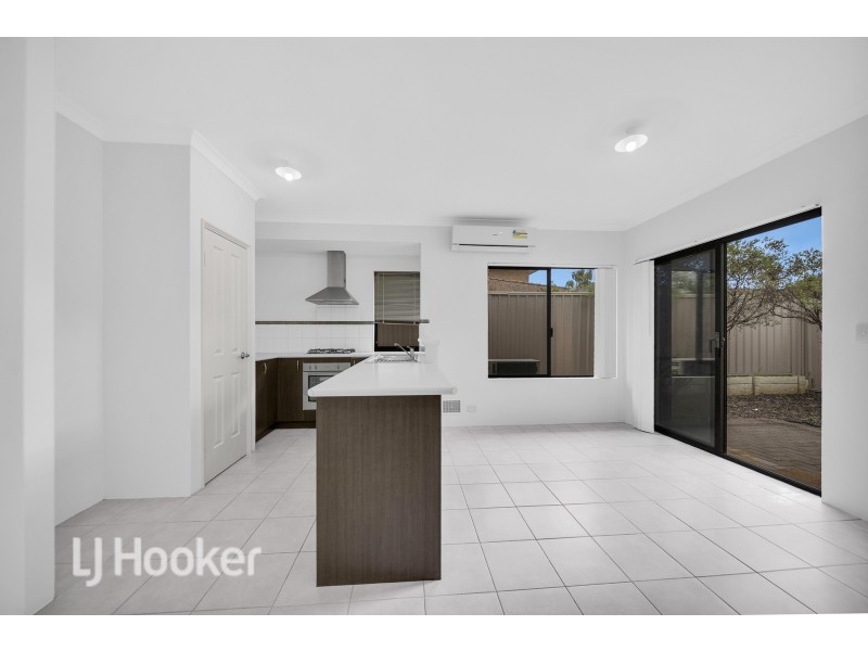 6/7 Stockman Way, Cannington WA 6107