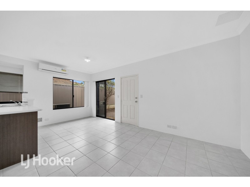 6/7 Stockman Way, Cannington WA 6107