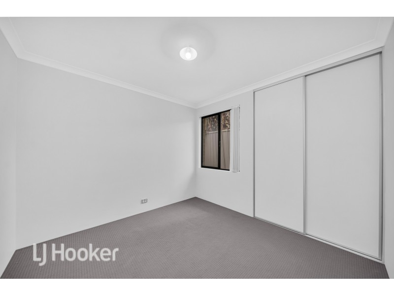 6/7 Stockman Way, Cannington WA 6107
