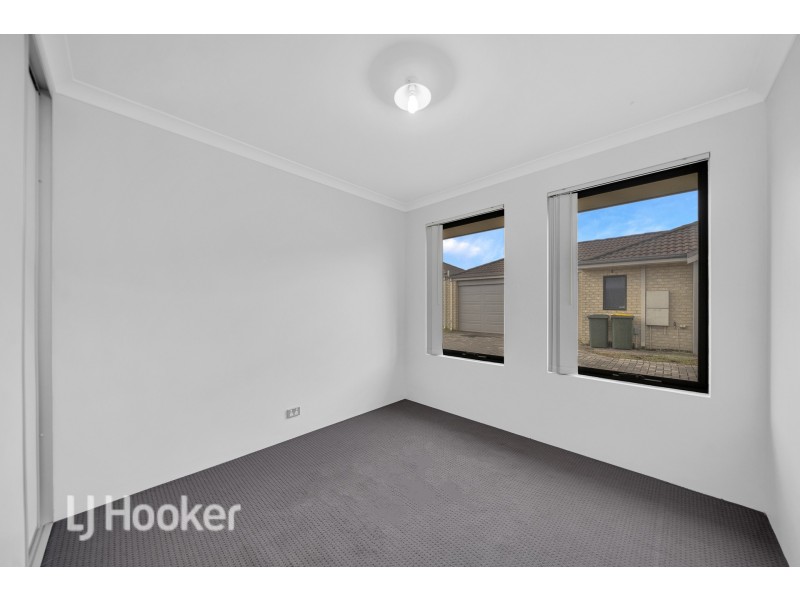 6/7 Stockman Way, Cannington WA 6107