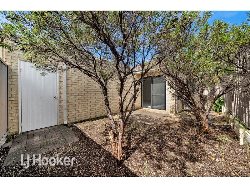 6/7 Stockman Way, Cannington WA 6107
