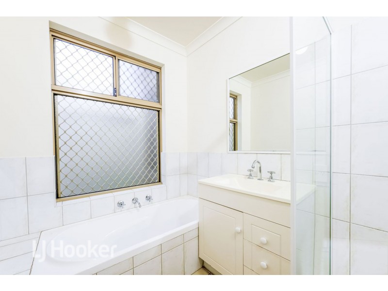 2/113-115 Renou Street, East Cannington WA 6107