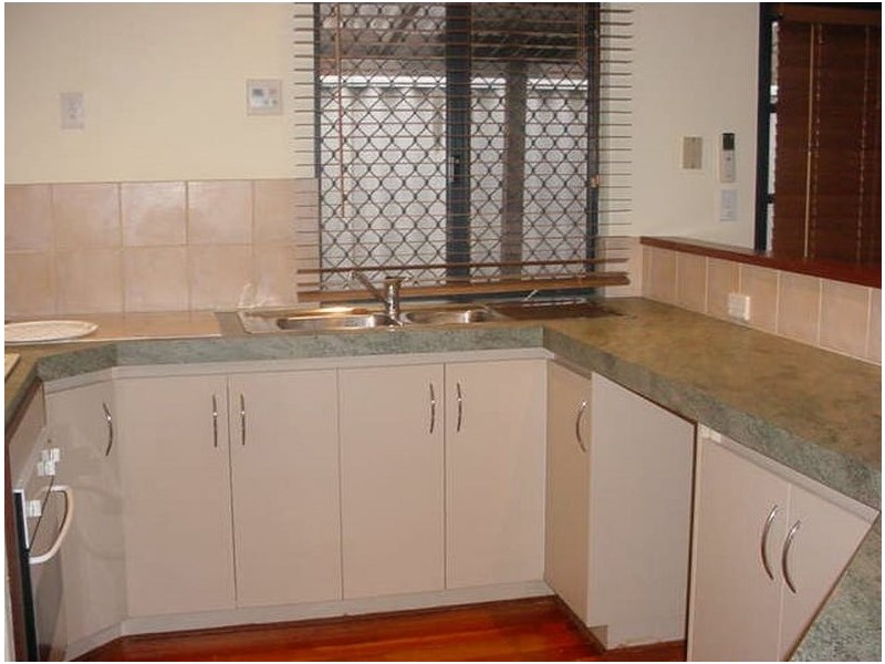 8 Firby Street, Cloverdale WA 6105