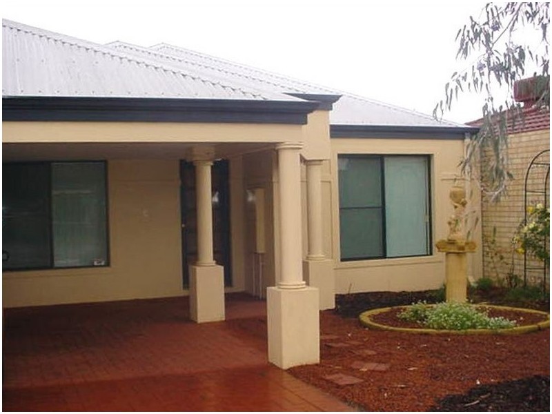 8 Firby Street, Cloverdale WA 6105