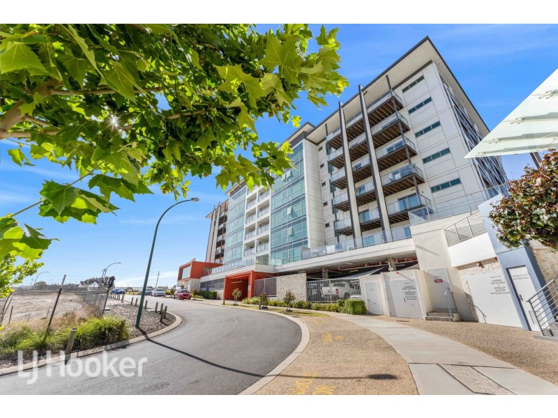 105/17 Malata Crescent, Success WA 6164