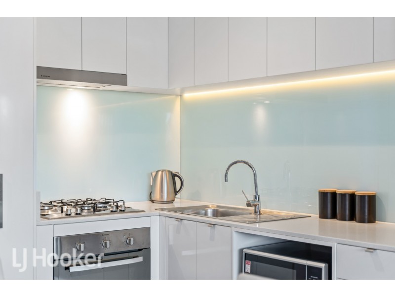 105/17 Malata Crescent, Success WA 6164