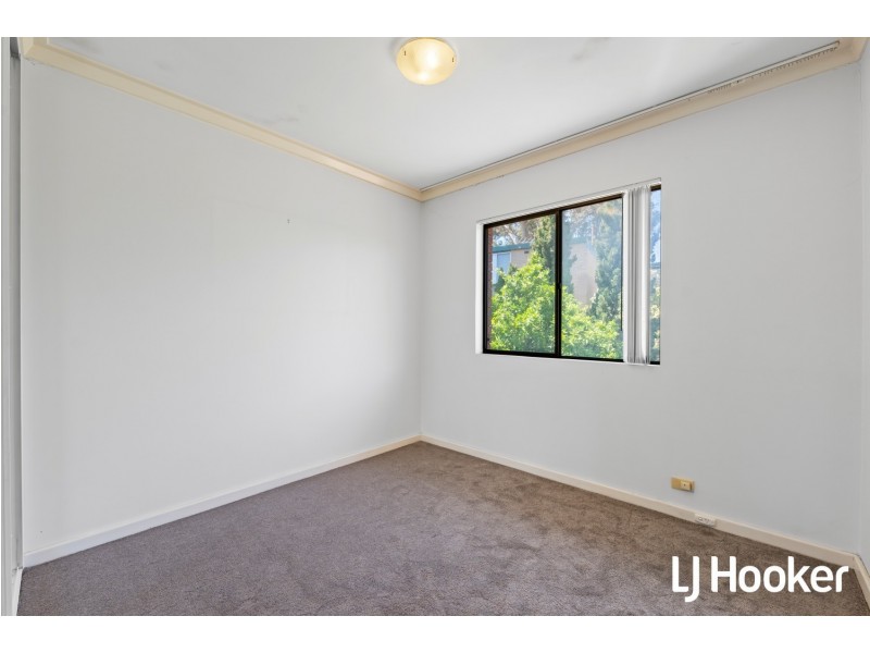 Unit 4/71 Herdsman Parade, Wembley WA 6014