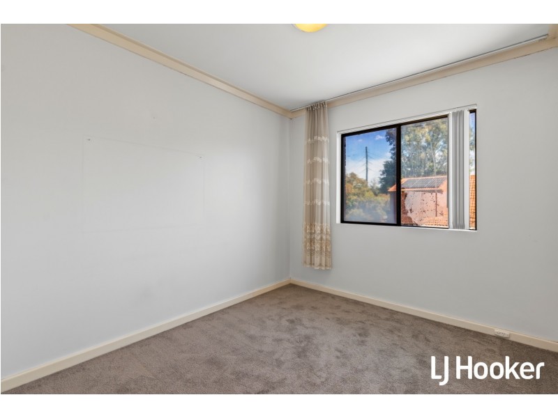 Unit 4/71 Herdsman Parade, Wembley WA 6014