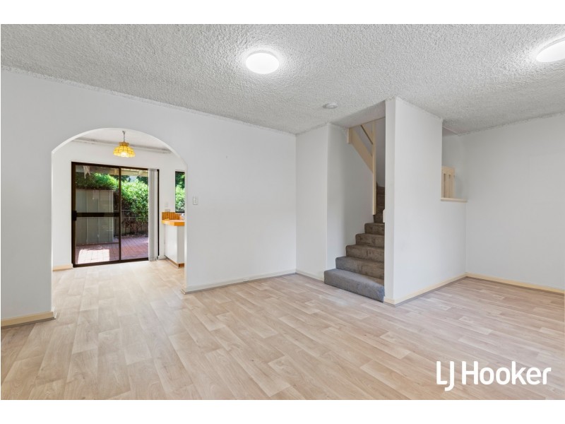 Unit 4/71 Herdsman Parade, Wembley WA 6014