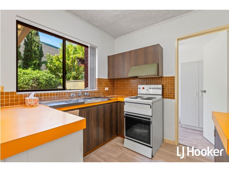 Unit 4/71 Herdsman Parade, Wembley WA 6014