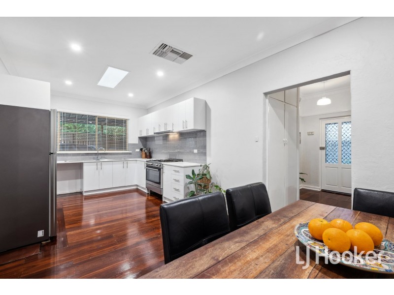 13 Chapman Road, St James WA 6102