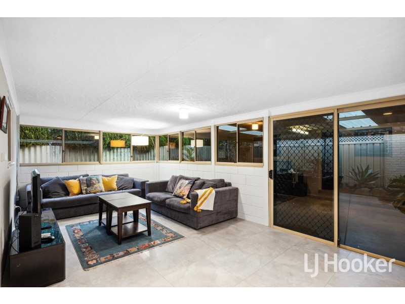 13 Chapman Road, St James WA 6102