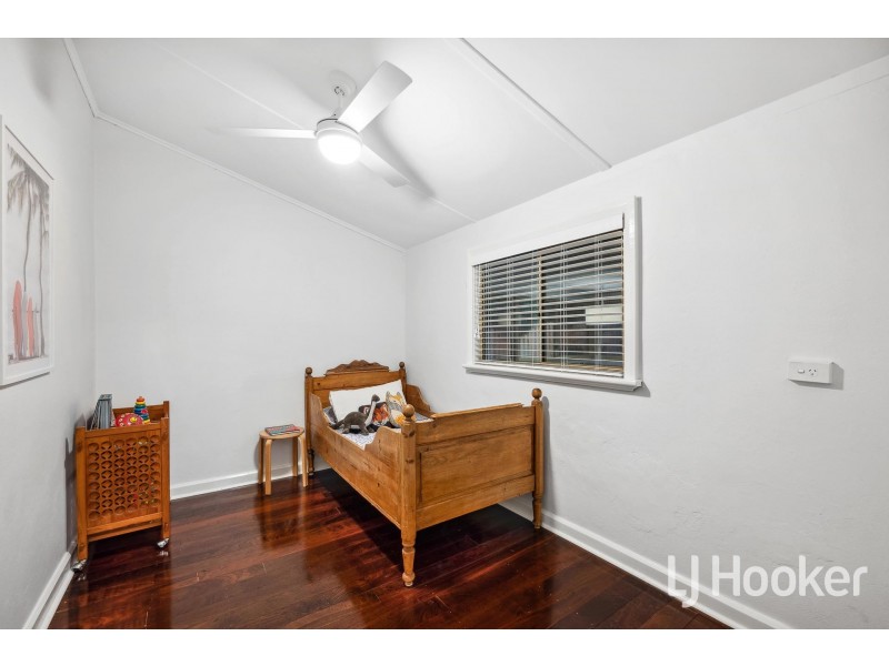 13 Chapman Road, St James WA 6102