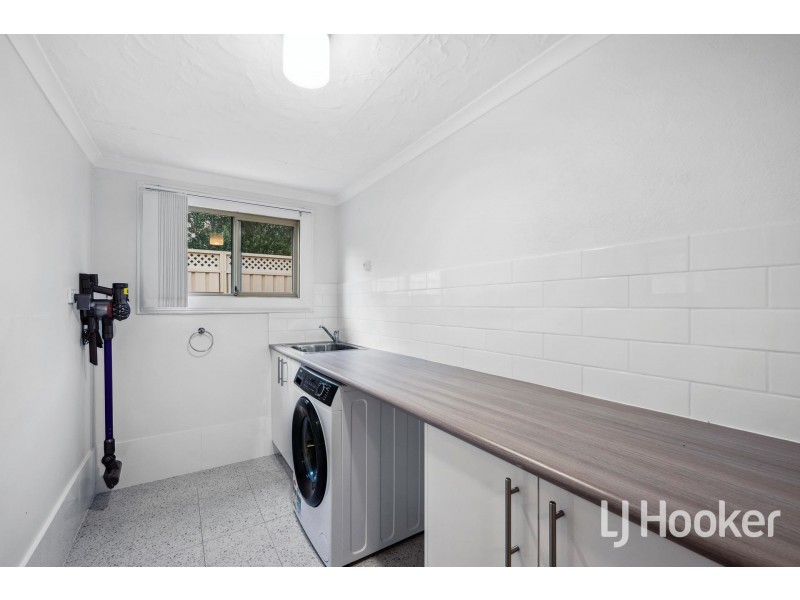 13 Chapman Road, St James WA 6102