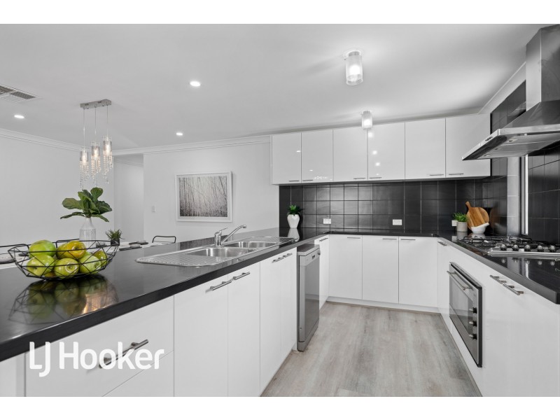 15 Gianatti Ramble, East Cannington WA 6107