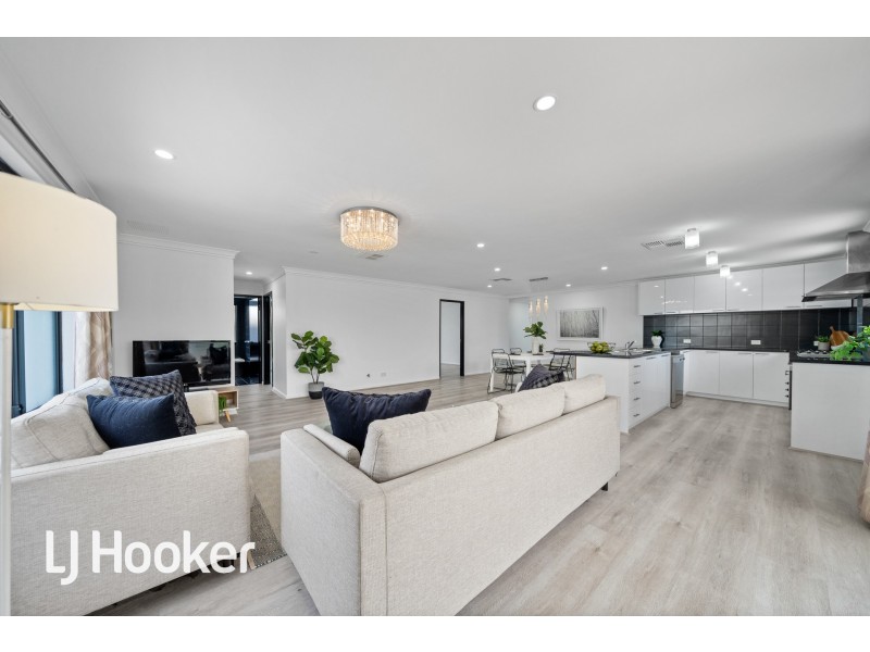15 Gianatti Ramble, East Cannington WA 6107