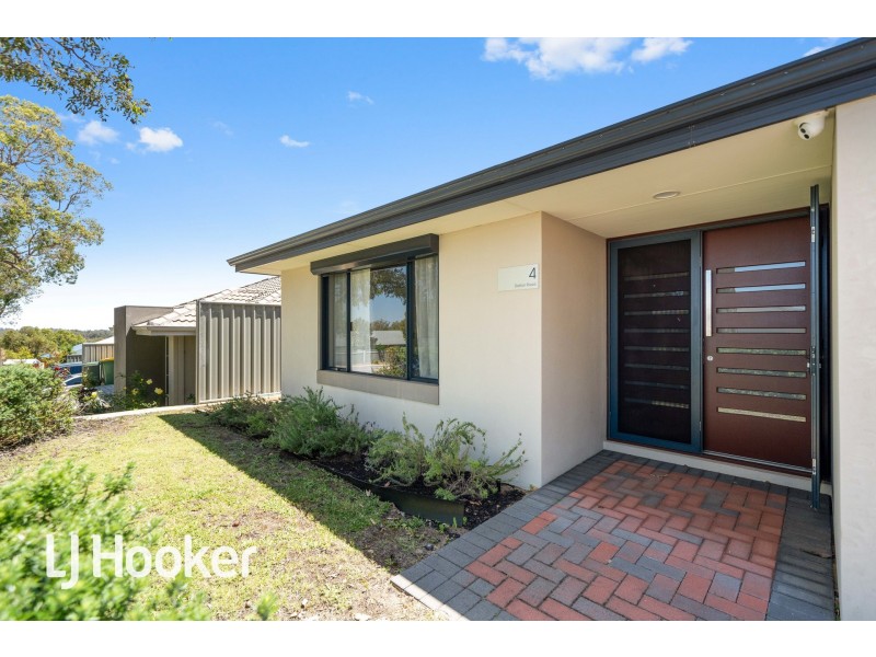 4 Dalton Road, Wellard WA 6170