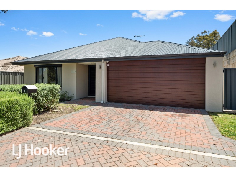 4 Dalton Road, Wellard WA 6170