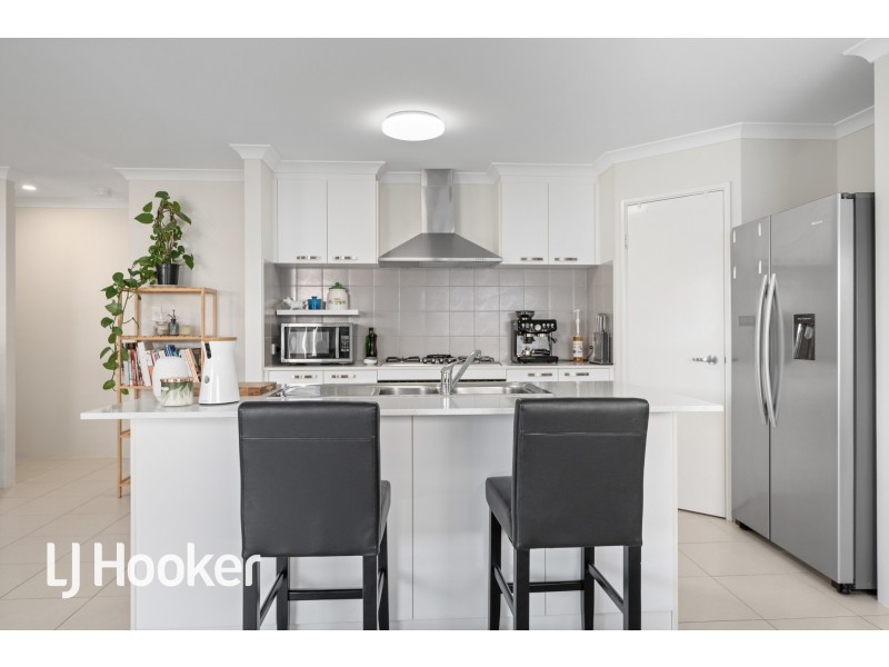 4 Dalton Road, Wellard WA 6170
