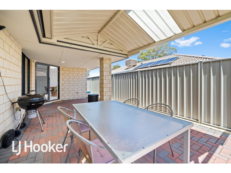 4 Dalton Road, Wellard WA 6170