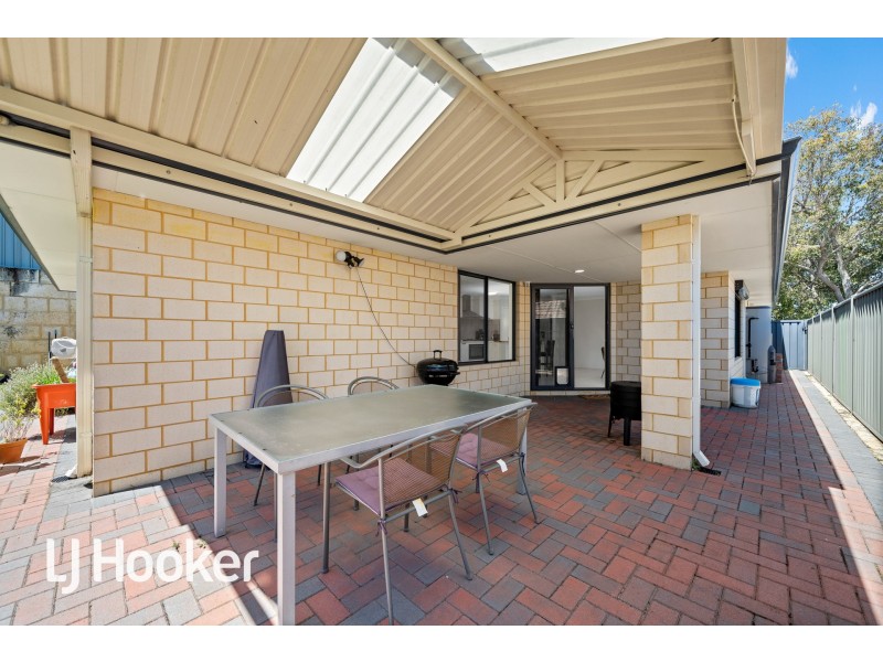 4 Dalton Road, Wellard WA 6170