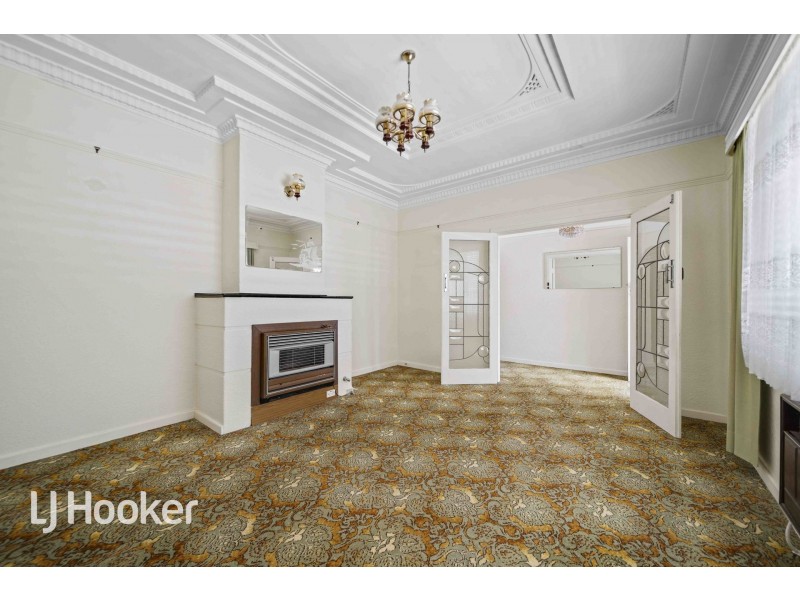 2 Victoria Street, St James WA 6102