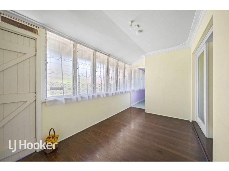 2 Victoria Street, St James WA 6102