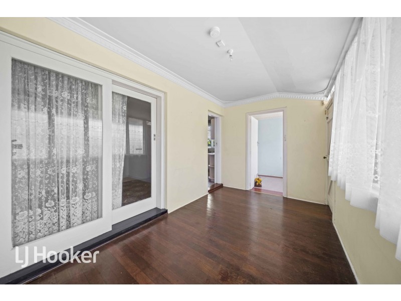 2 Victoria Street, St James WA 6102