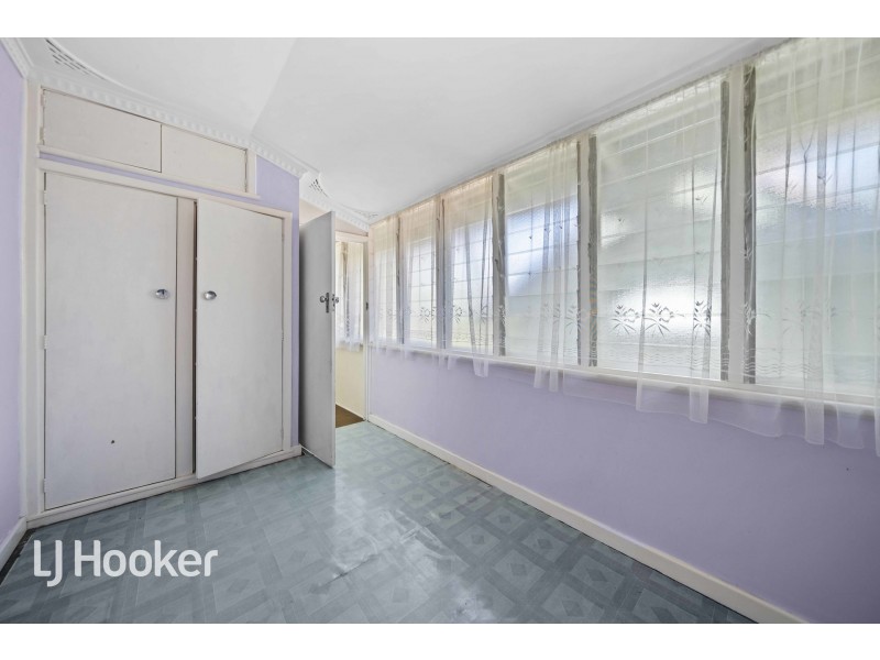 2 Victoria Street, St James WA 6102