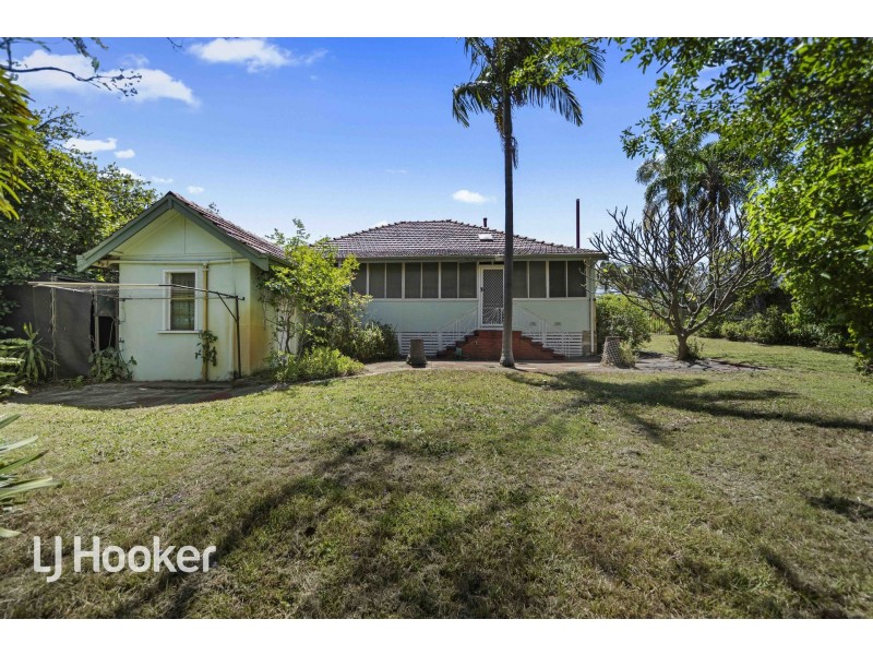 2 Victoria Street, St James WA 6102
