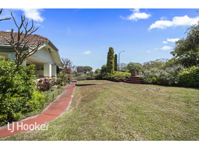 2 Victoria Street, St James WA 6102