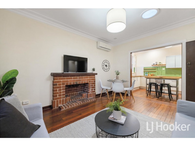 427 Berwick Street, St James WA 6102