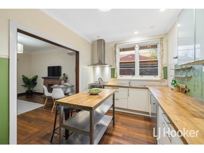 427 Berwick Street, St James WA 6102