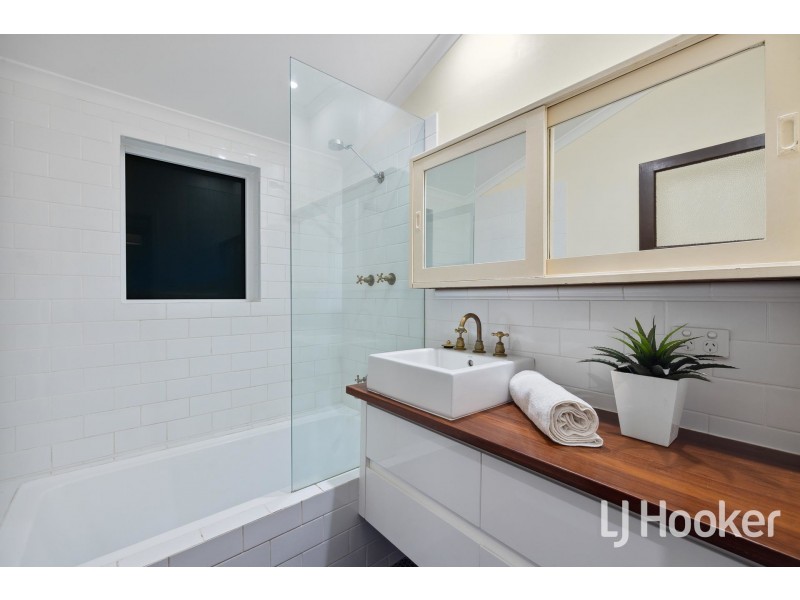 427 Berwick Street, St James WA 6102