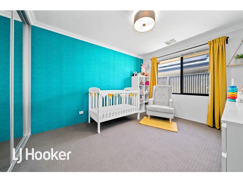 13 Dawn Street, Wellard WA 6170