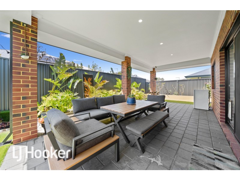 13 Dawn Street, Wellard WA 6170