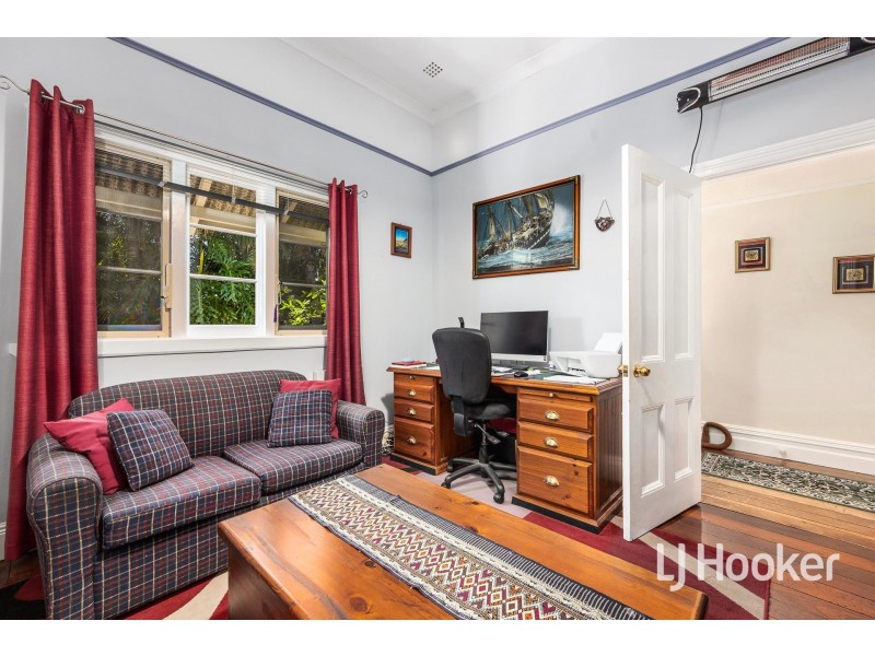 79 Kitchener Avenue, Victoria Park WA 6100