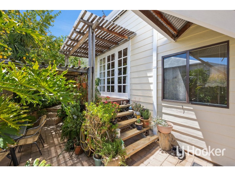 79 Kitchener Avenue, Victoria Park WA 6100