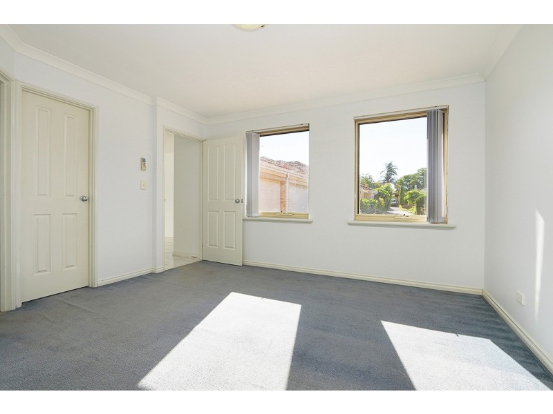 14C Wyndham St, St James WA 6102