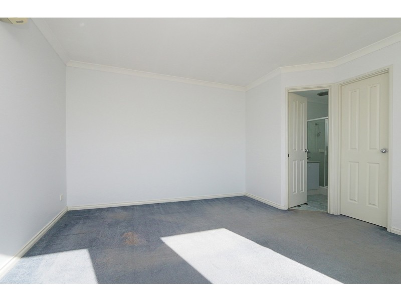 14C Wyndham St, St James WA 6102