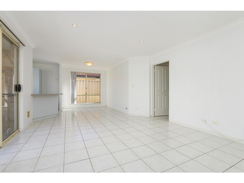 14C Wyndham St, St James WA 6102