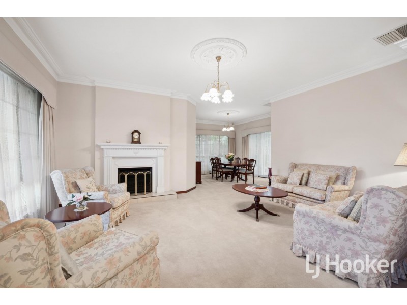 14 Chesters Way, Winthrop WA 6150