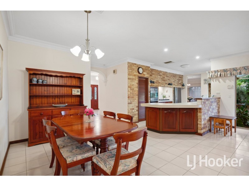 14 Chesters Way, Winthrop WA 6150