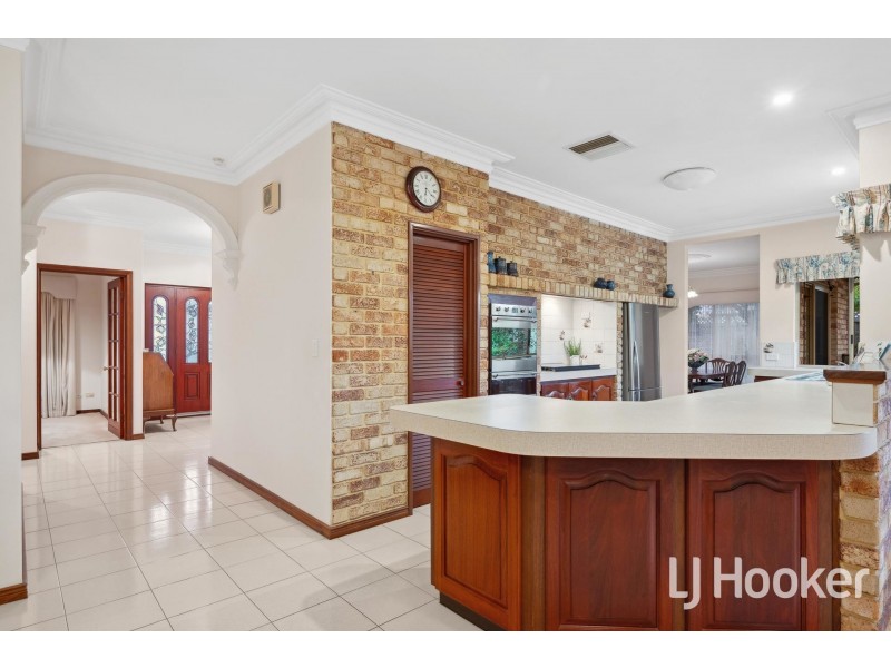 14 Chesters Way, Winthrop WA 6150