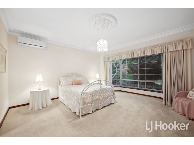 14 Chesters Way, Winthrop WA 6150