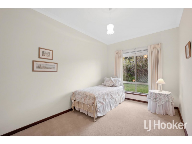 14 Chesters Way, Winthrop WA 6150